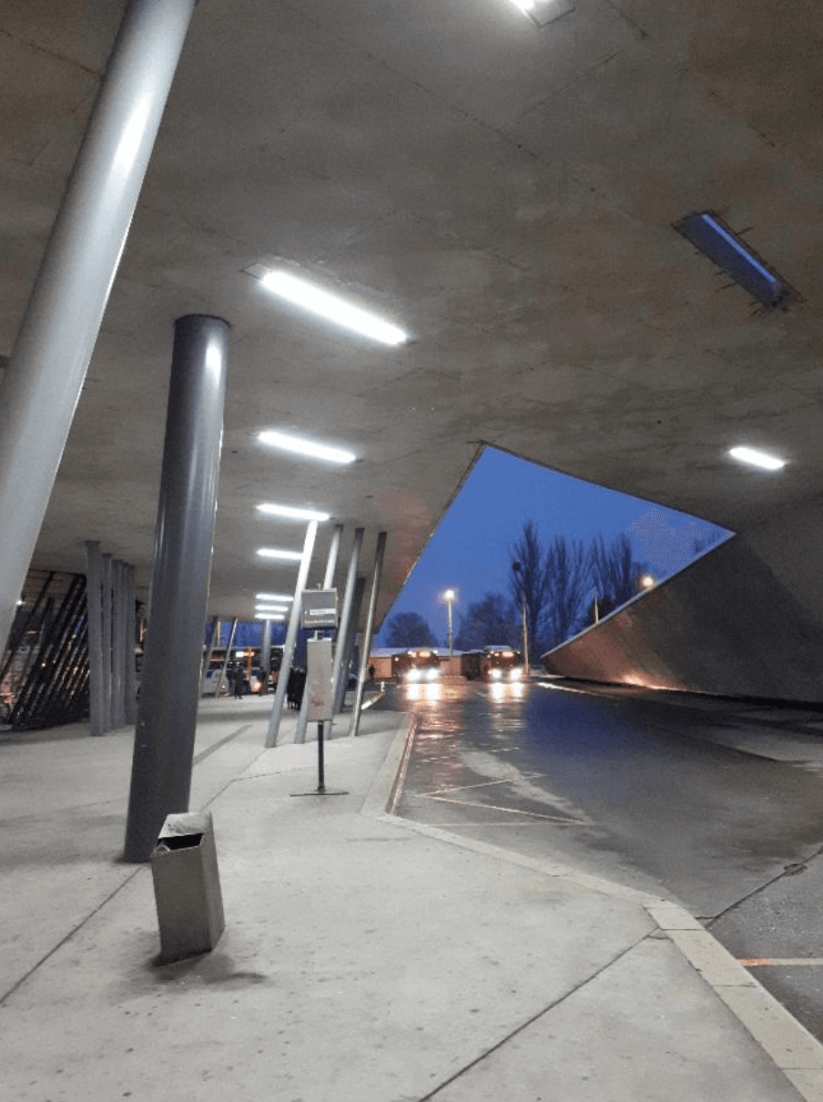 station de tram hoenheim